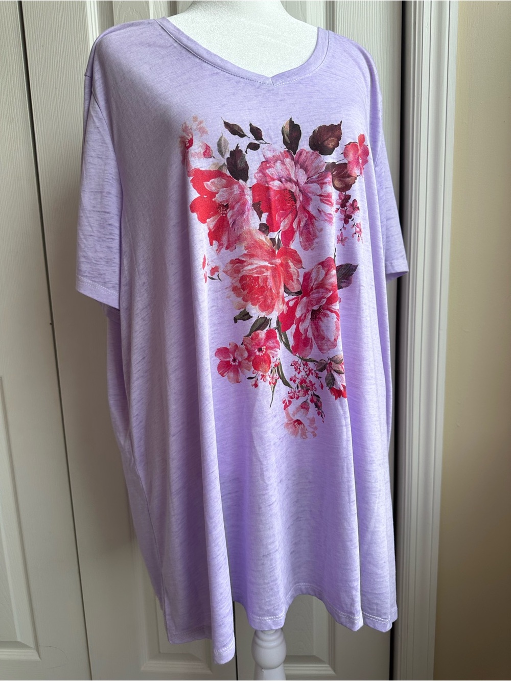 Lane Bryant Lilac V-Neck Tee with Red Floral Print
